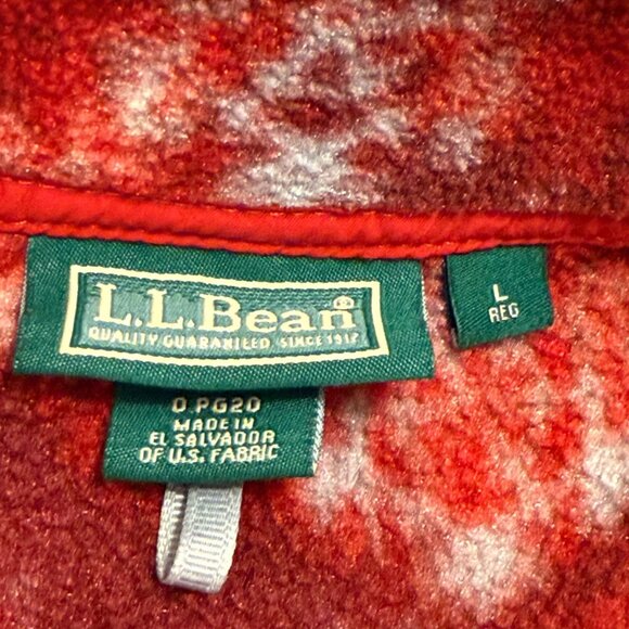L.L. Bean Womens Red Snowflake Fleece Pullover Size Large Snap Collar - Picture 5 of 5